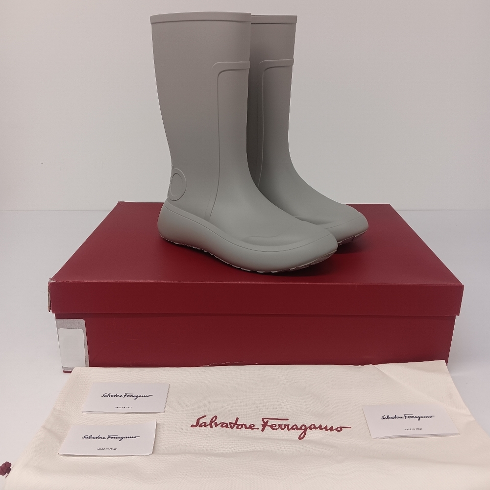 Salvatore Ferragamo Men's Gancini Detail Light Grey Rain Boots - Size 7/EU41